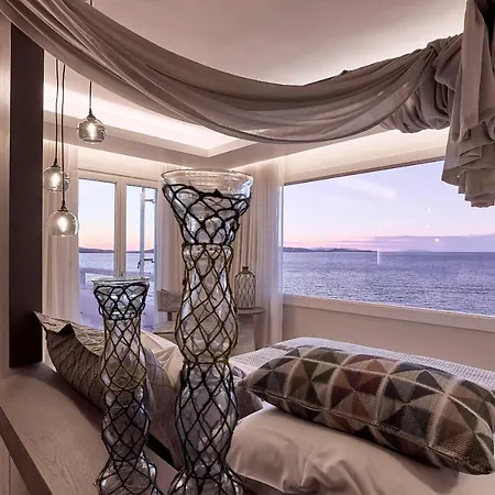 Hotell Amazon Mykonos & Agios Ioannis Diakoftis