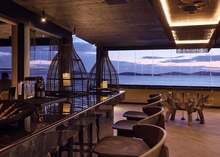 Hotel Amazon Mykonos Resort And Spa