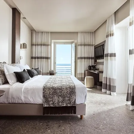 Amazon Mykonos & Hotell 5*