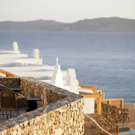 Amazon Mykonos & Agios Ioannis Diakoftis