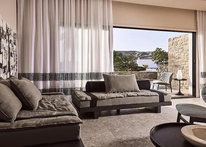 Amazon Mykonos Resort&spa