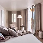Amazon Mykonos And 5* Agios Ioannis Diakoftis