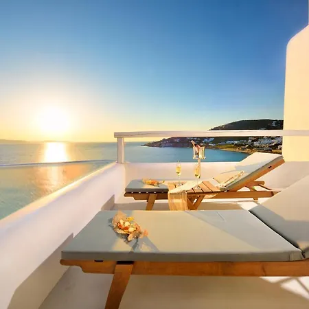 Amazon Mykonos & Отель