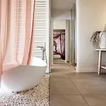 Hotel Amazon Mykonos And Agios Ioannis Diakoftis